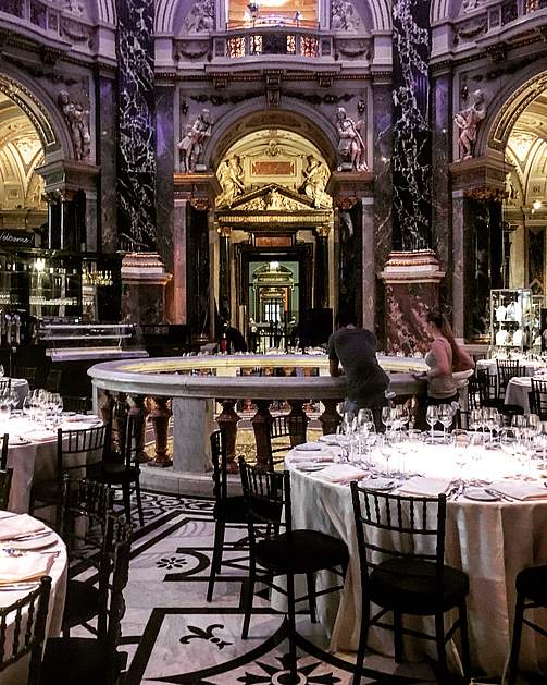 Vienna_KHM_restaurant.jpg